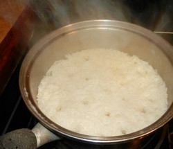steam-coming-from-rice