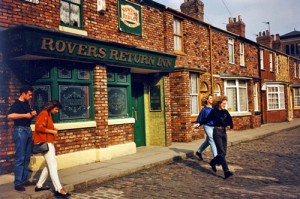 Street set tour, people in front of Rovers Return