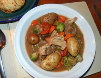 beef stew with garlic bun