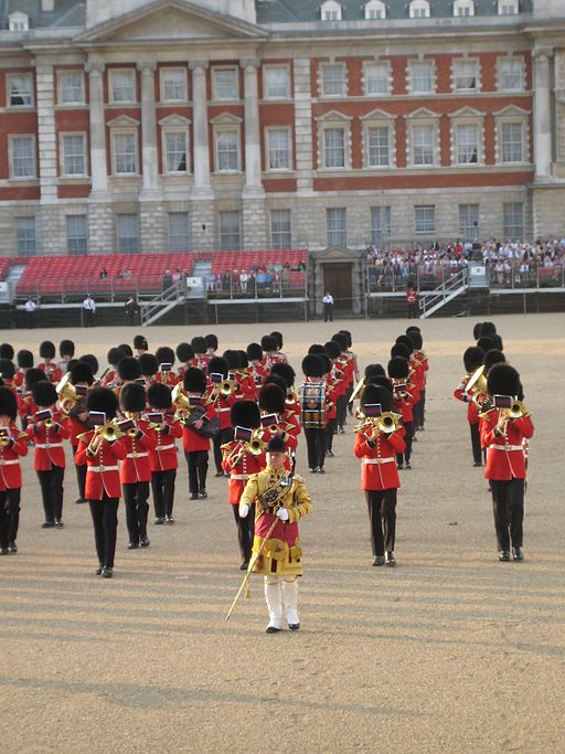 Grenadier_Guards_Band Wikimedia 2008 Grenadier Guards Band on Horseguards Parade, Anon 2008 Wikimedia