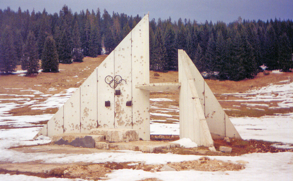 sarajevo_olympic_symbol-hedwig-klawultke-1997 sarajevo_olympic_symbol-hedwig-klawultke-1997-wikicommons