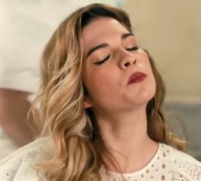 alexis-rose schitts creek - channelling