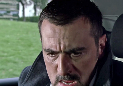 peter-looks-back-at-leg peter-looks-back-at-leg