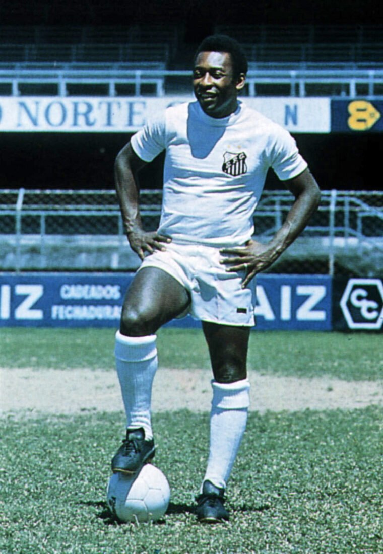 pele_1963-el-grafico-wikicommons